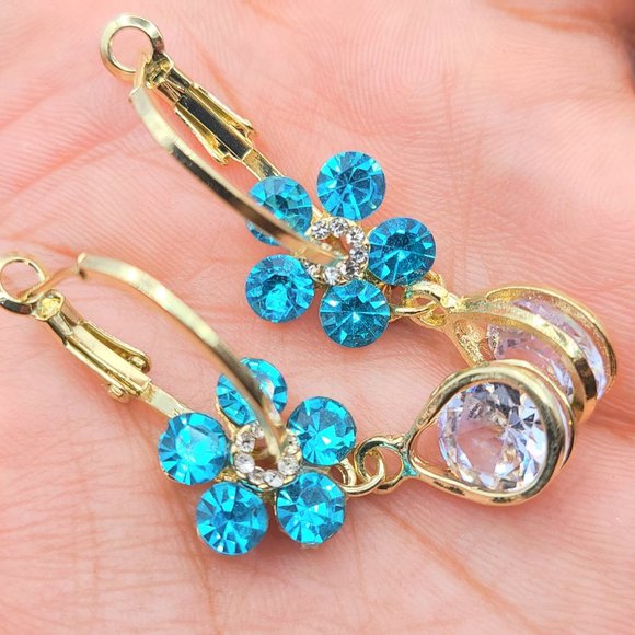 Brand New Exquisite Blue Opal Flower Earrings - Picture 6 of 7